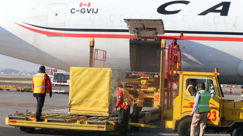 México recibe 1.2 millones de vacunas anticovid de AstraZeneca