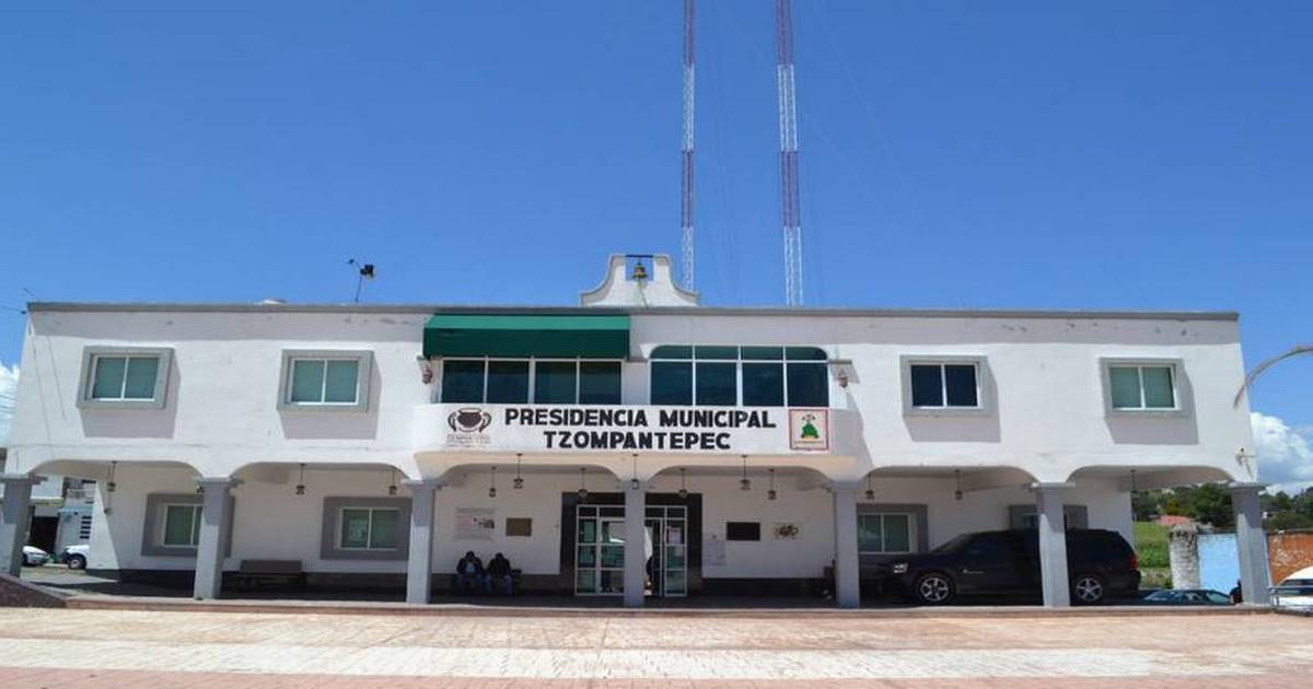 Por: Cortesía Miembros del ayuntamiento de Tzompantepec impedirán el regreso del alcalde