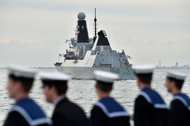 Por: Cortesía Rusia dispara como advertencia a destructor británico en el mar Negro