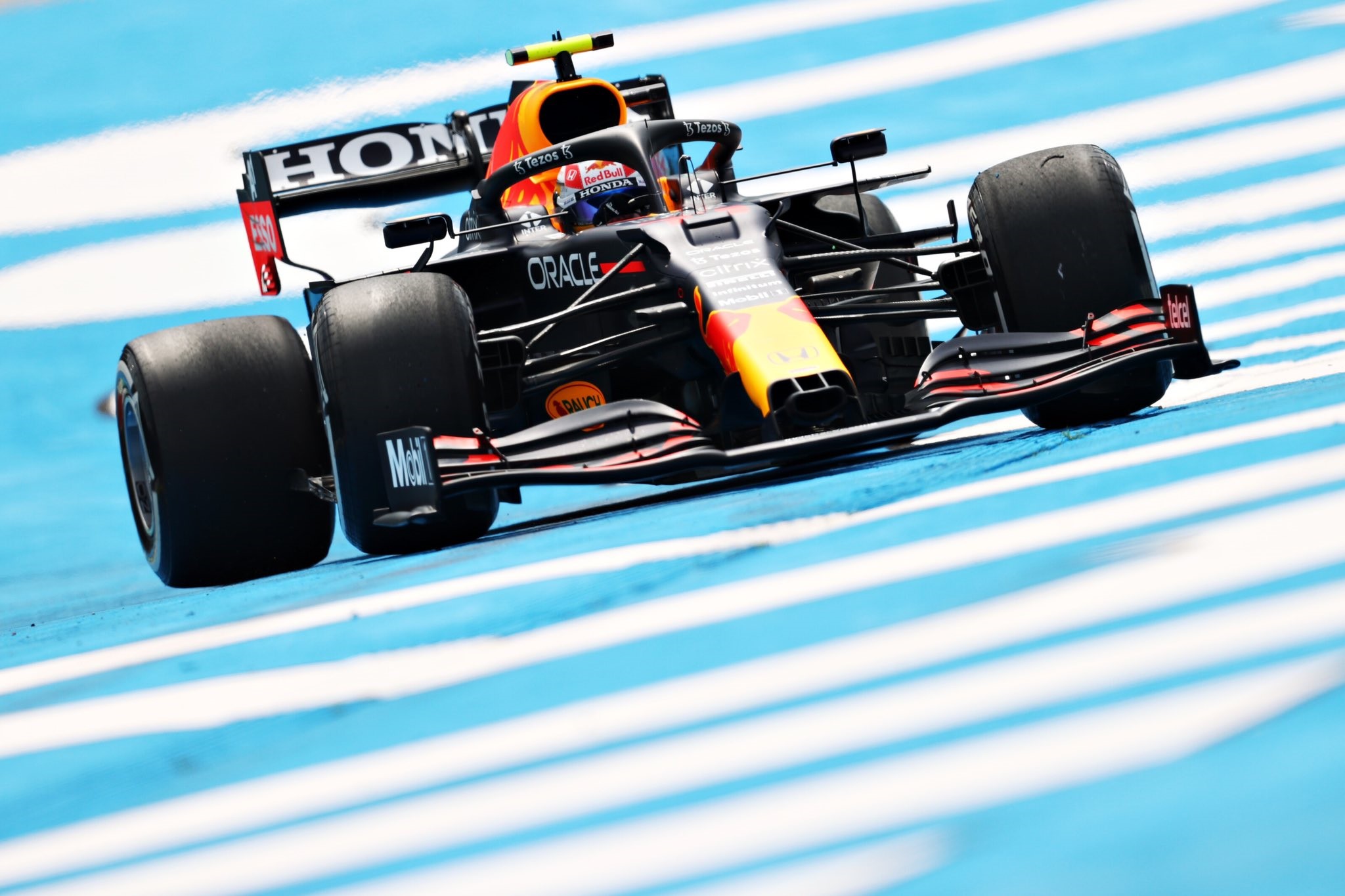 Por: Cortesía Checo Pérez podría convertirse en el mexicano con más podios en la historia de Fórmula 1