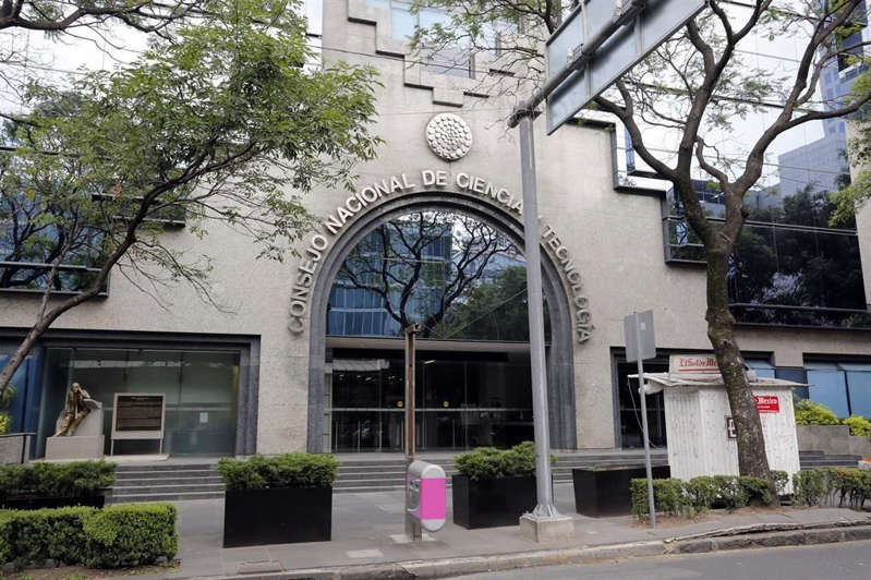 Por: Cortesía Justifican retraso en pago a becarias