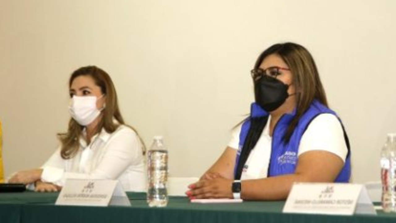 Por: Cortesía Dirigente Estatal del PAN respaldó a la Presidenta Electa de San Pedro Cholula Paola Angón