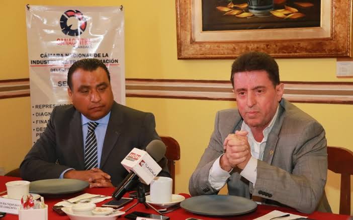 Por: Cortesía Se avizoran  entre Canacintra y Lorena Cuéllar