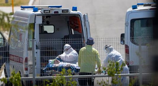 Nuevas restricciones en Rusia ante variante Delta que golpea a Moscú