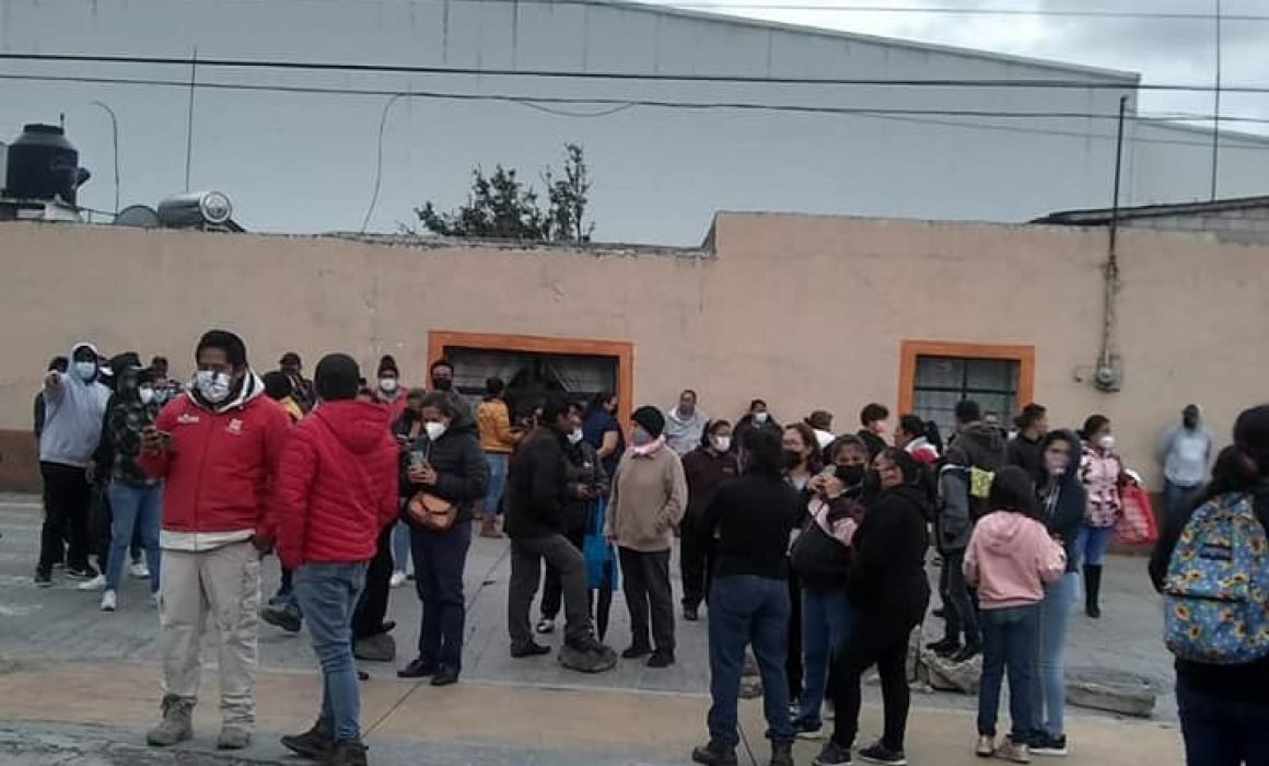 Por: Cortesía Manifestación en Apizaquito denunciando la sobreexplotación del agua.