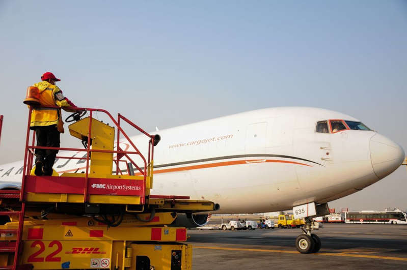 Por: Cortesía Llega a México nuevo lote con 585 mil vacunas anticovid de Pfizer