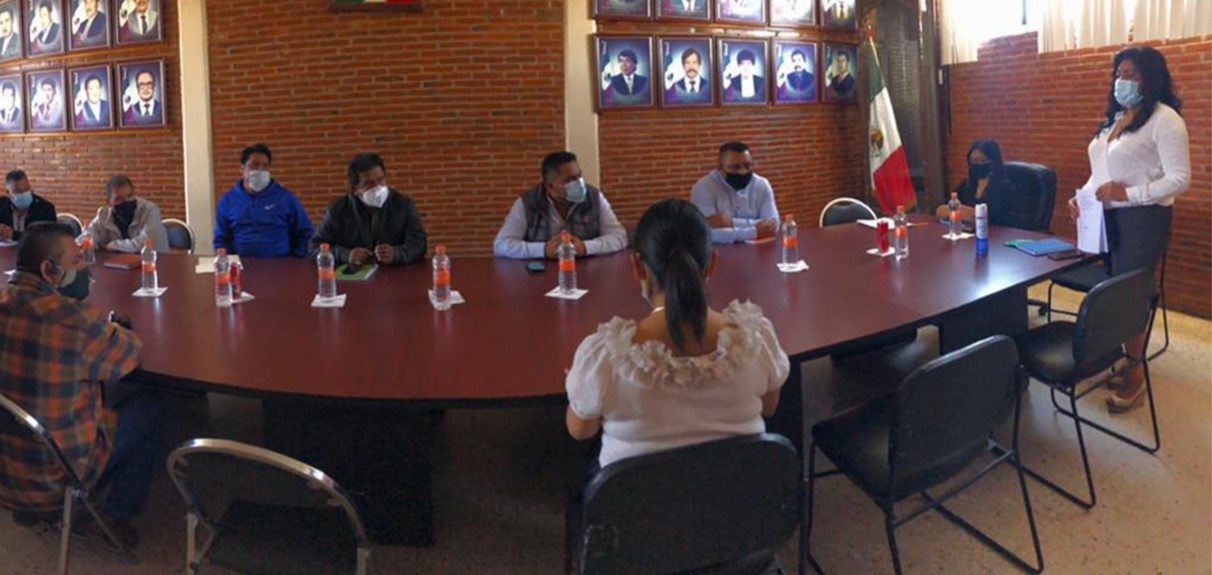 Foto: Cortesía Invitan a registrarse en Acajete para recibir vacuna