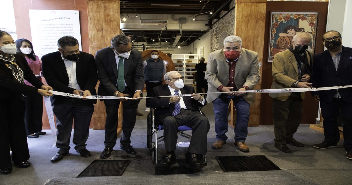 Foto: Cortesía Inaugura ITC “museo de la radio de Tlaxcala” en el centro de las artes