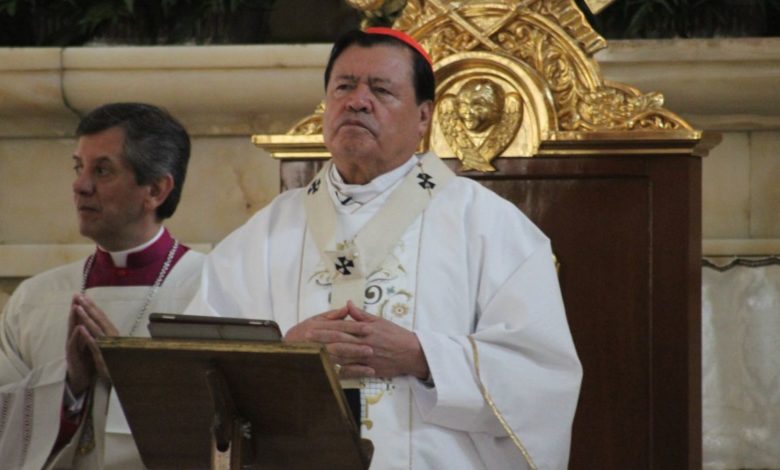 Foto: Cortesía Dan de alta a Norberto Rivera tras superar COVID-19
