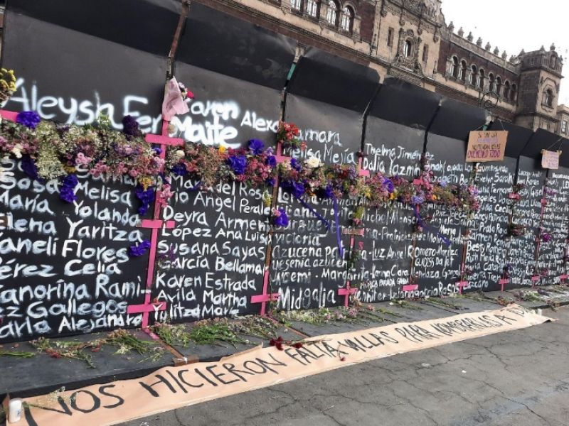 Foto: Cortesía Cierran todos los acceso al Zócalo de CdMx con motivo de la marcha por el 8M