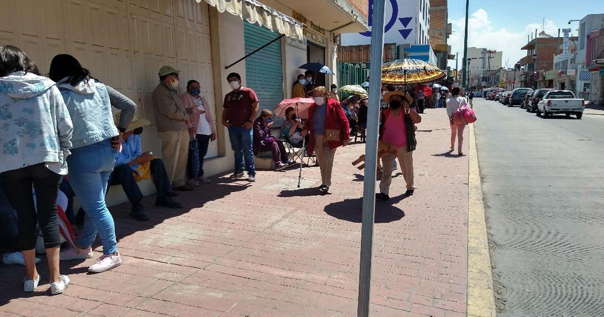 Foto: Cortesía Genera inconformidad la larga espera para recibir la vacuna Covid-19 en Chiautempan