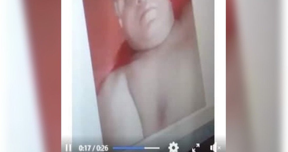 Foto: Cortesía Separan a profesor de su cargo por aparecer desnudo en clases