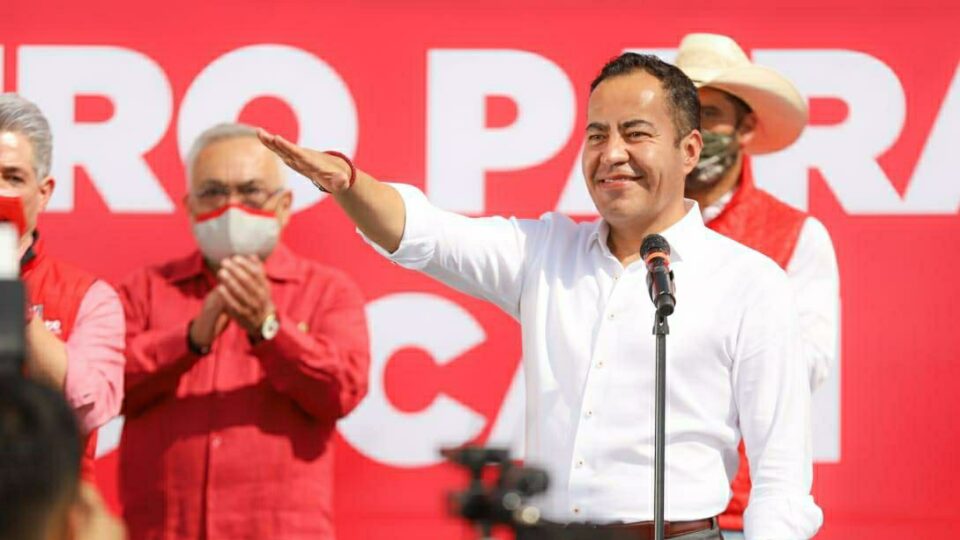 Foto: Cortesía Carlos Herrera Tello rinde protesta como candidato al Gobierno de Michoacán por PRI-PRD-PAN
