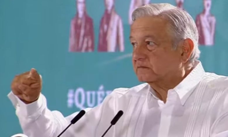 Bimbo y Walmart fueron quienes solicitaron amparo que suspendió reforma eléctrica: AMLO