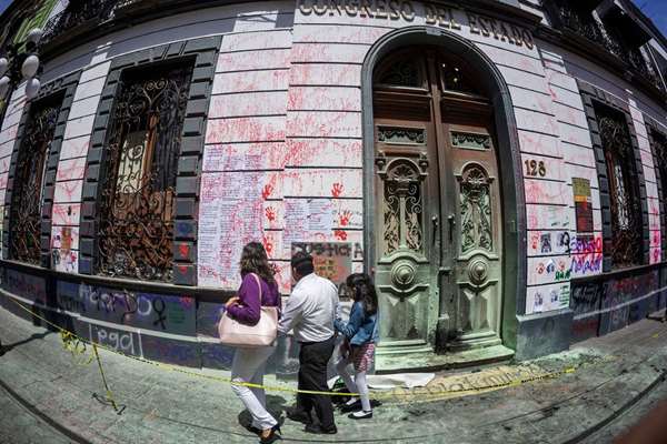 Inicia restauración de inmuebles afectados durante el #8M en Puebla