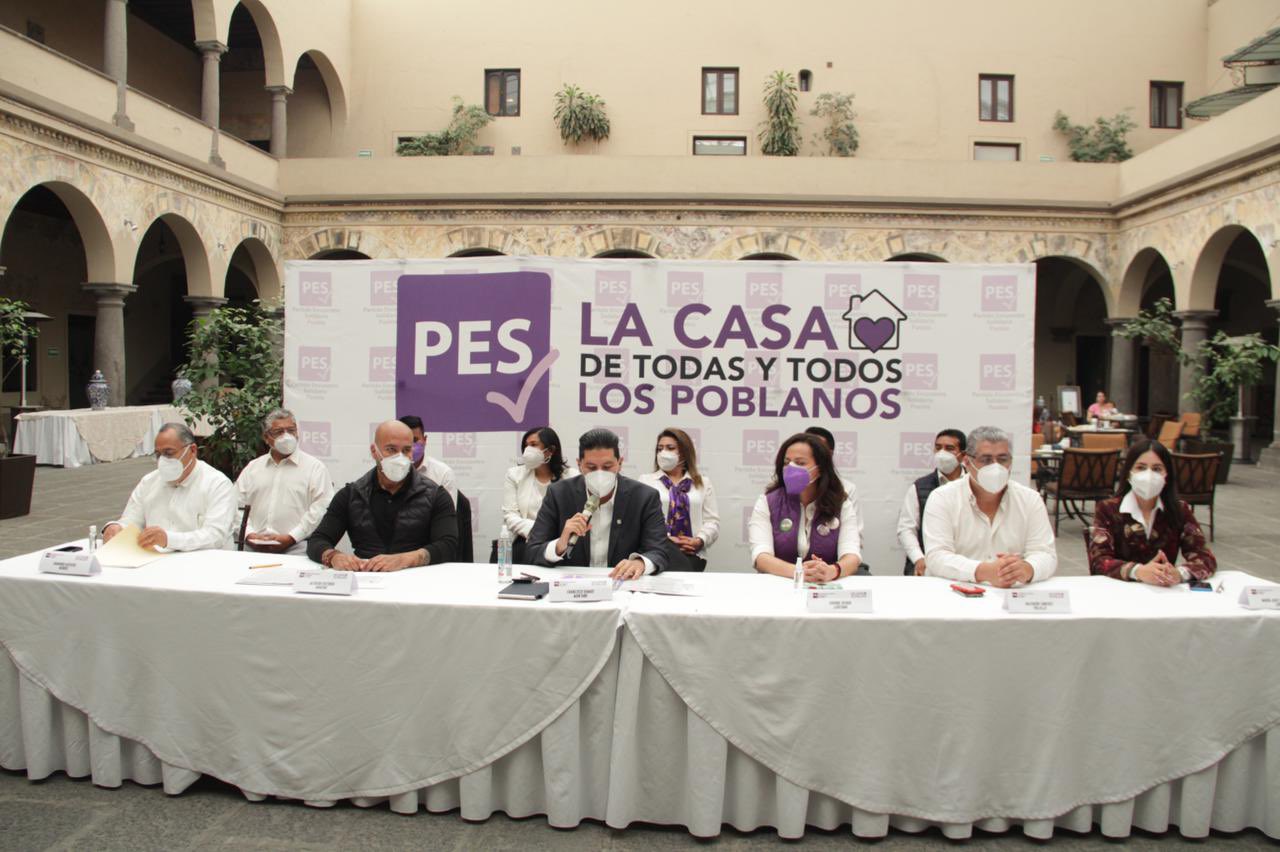 Foto: Cortesía El PES Puebla designa a un médico como su candidato para la Alcaldía de Puebla.