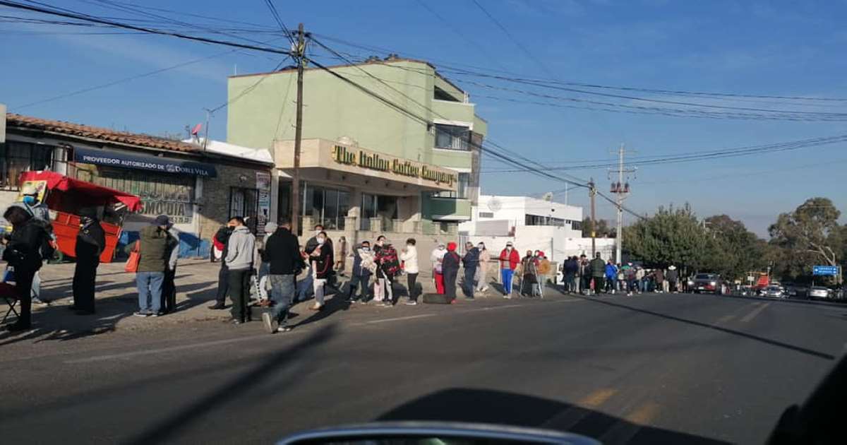 Foto: Cortesía Vacunación contra el Covid provoca aglomeración de adultos mayores
