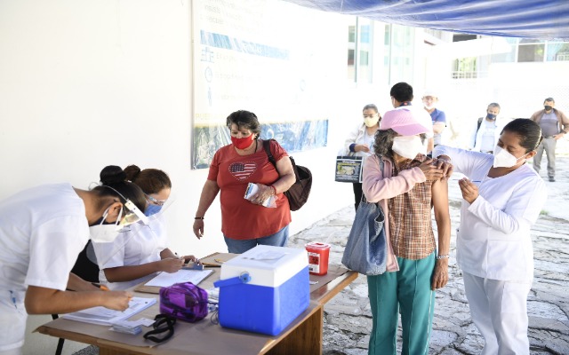 Foto: Cortesía Llegarán 76 mil 800 vacunas antiCovid para el sur de la ciudad de Puebla