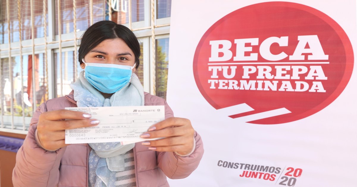 Foto: Cortesía Gobierno del Estado invierte más de 12 mdp en la beca “tu prepa terminada”: SEPE