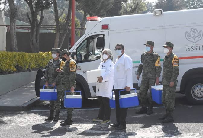 Por: Cortesía Estos son los requisitos y las colonias contempladas para la nueva logística de vacunación anticovid en Puebla; SEDENA