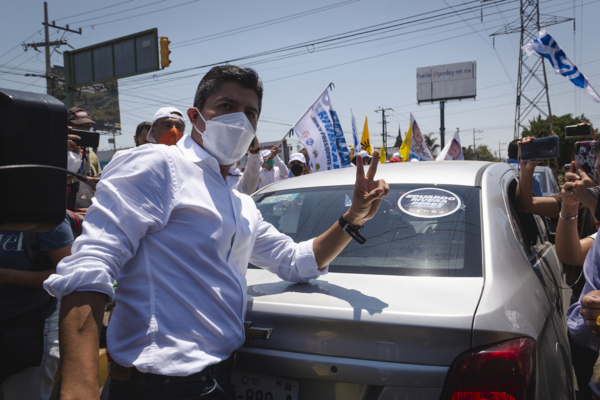 Foto: Alex Muñoz “Rescatar y corregir el rumbo de Puebla”, lema de Eduardo Rivera para llegar a la ciudadanía