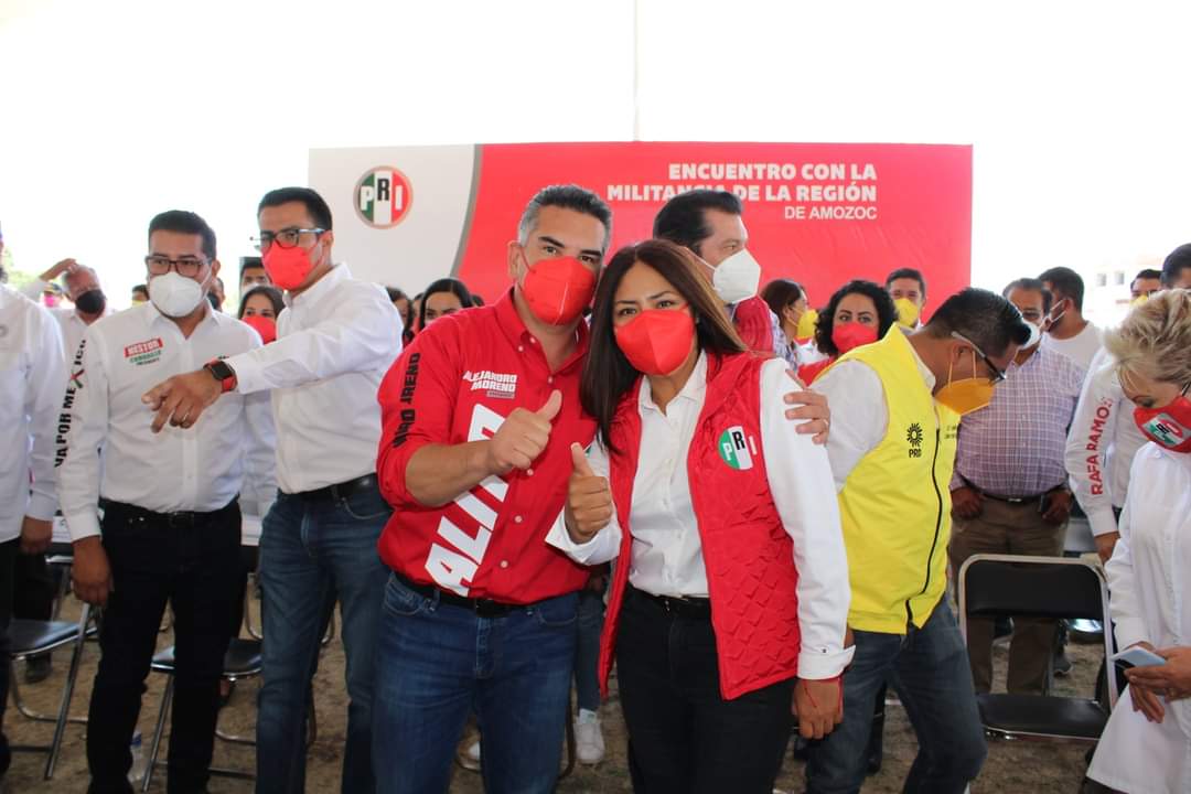 Por: Cortesía Carolina Martínez inicia campaña en Acajete para la presidencia municipal, respaldada por el Presidente Nacional del PRI Alejandro Moreno