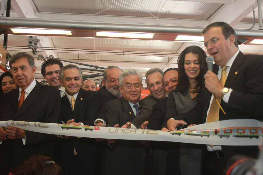 Por: Cortesía Las 8 tijeras que inauguraron la Línea 12 del Metro