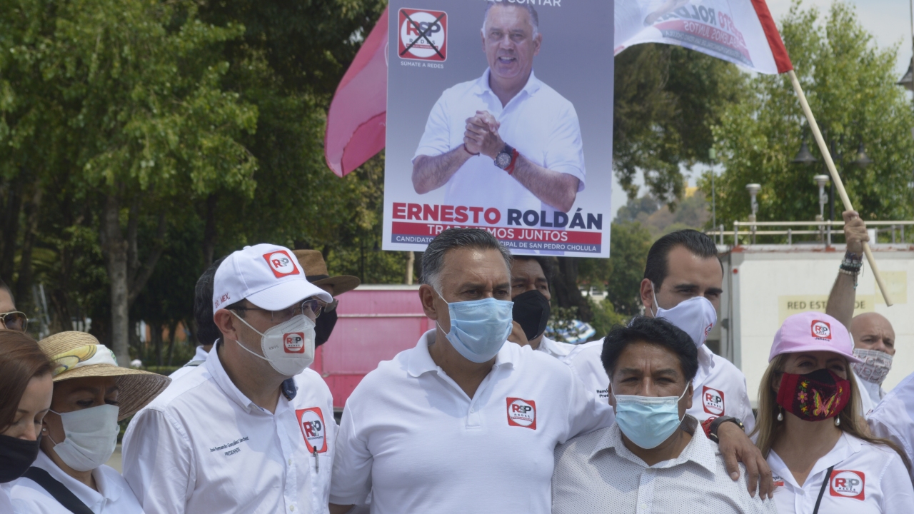 Por: Dereck Sánchez Ernesto Roldan candidato de Redes Sociales Progresistas comenzó con su campaña electoral por la Alcaldía de San Pedro Cholula.