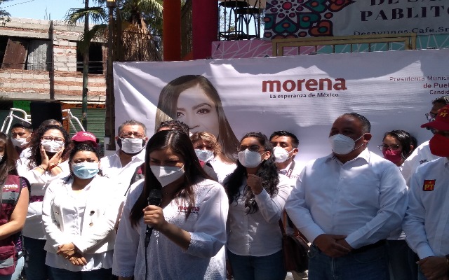 Por: Daniel Jiménez Claudia Rivera busca defenderse de ataques en un debate entre candidatos
