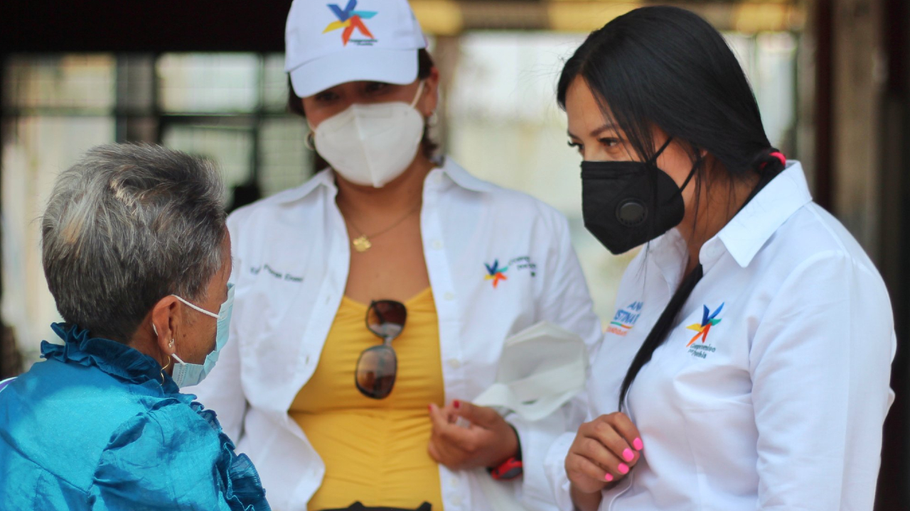 Por: Cortesía Ana Cristina Ruiz candidata de “Compromiso por Puebla” por la Alcaldía de San Pedro Cholula comenzó con sus trabajos de Campaña Electoral.