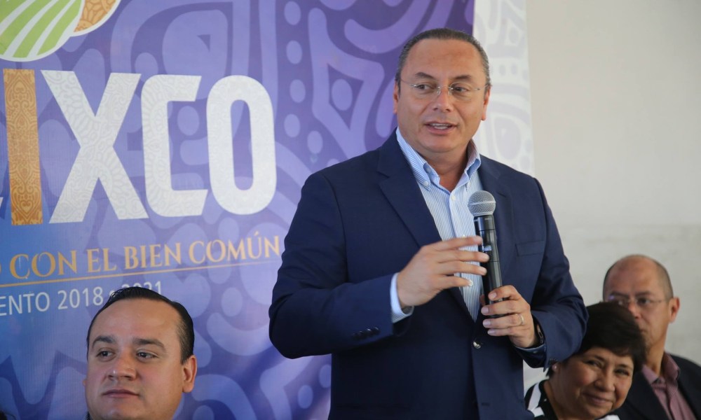Por: Cortesía Total repudio a Guillermo Velázquez  por parte de comerciantes del mercado