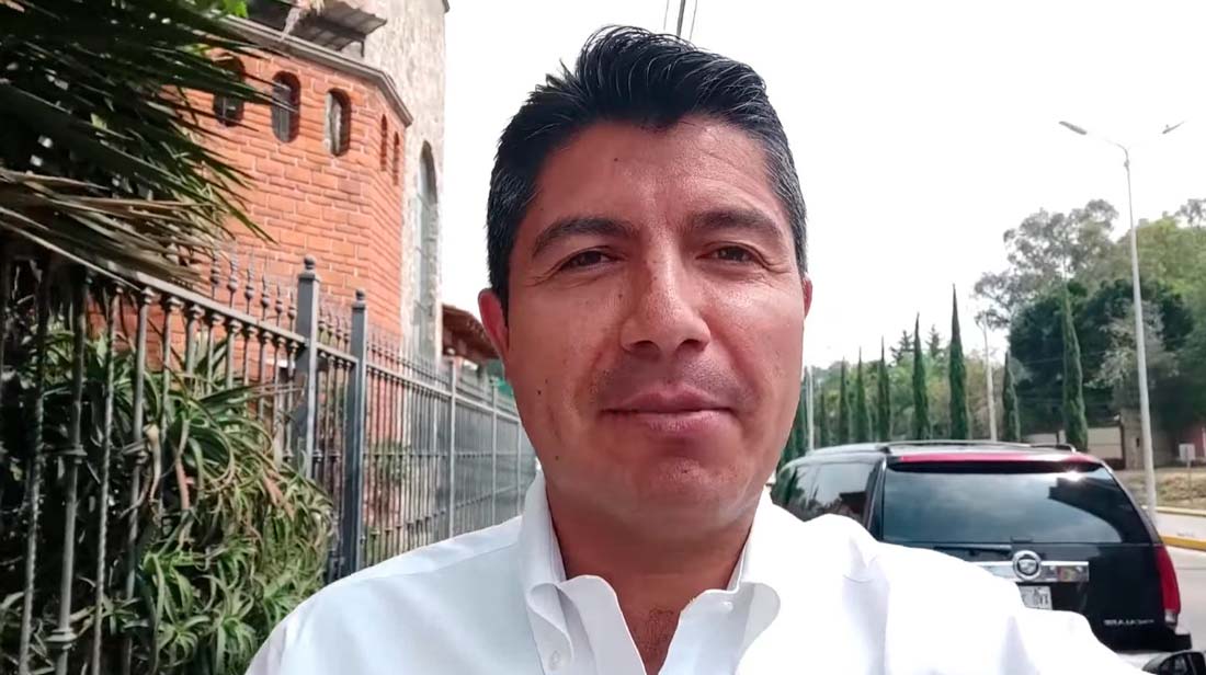 ¡Muchas felicidades a las mamás en su día!: Eduardo Rivera