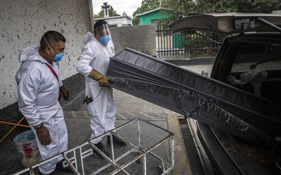 Por: Cortesía Han fallecido 135 mujeres embarazadas por COVID en México durante 2021: Salud