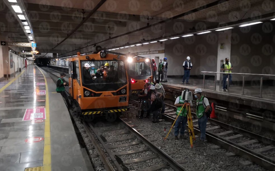 Por: Cortesía Expertos extranjeros revisan estudios, planos y documentos de L12 del Metro de CdMx