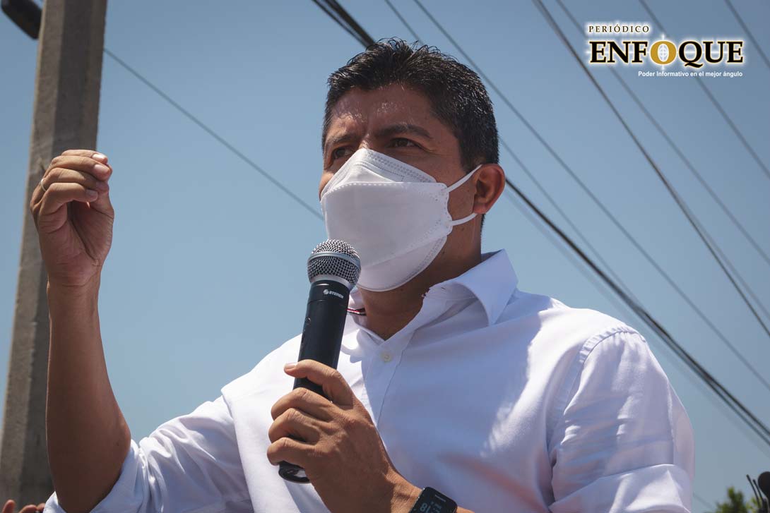 Por: Cortesía Eduardo Rivera celebra ventaja en encuestas