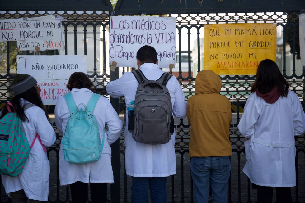 Por: Cortesía Exigen a la FGE resultados de la averiguación por violencia a estudiantes en 2015