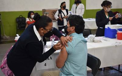 Por: Cortesía Más de 31 mil docentes de Tlaxcala han recibido la vacuna Covid 19