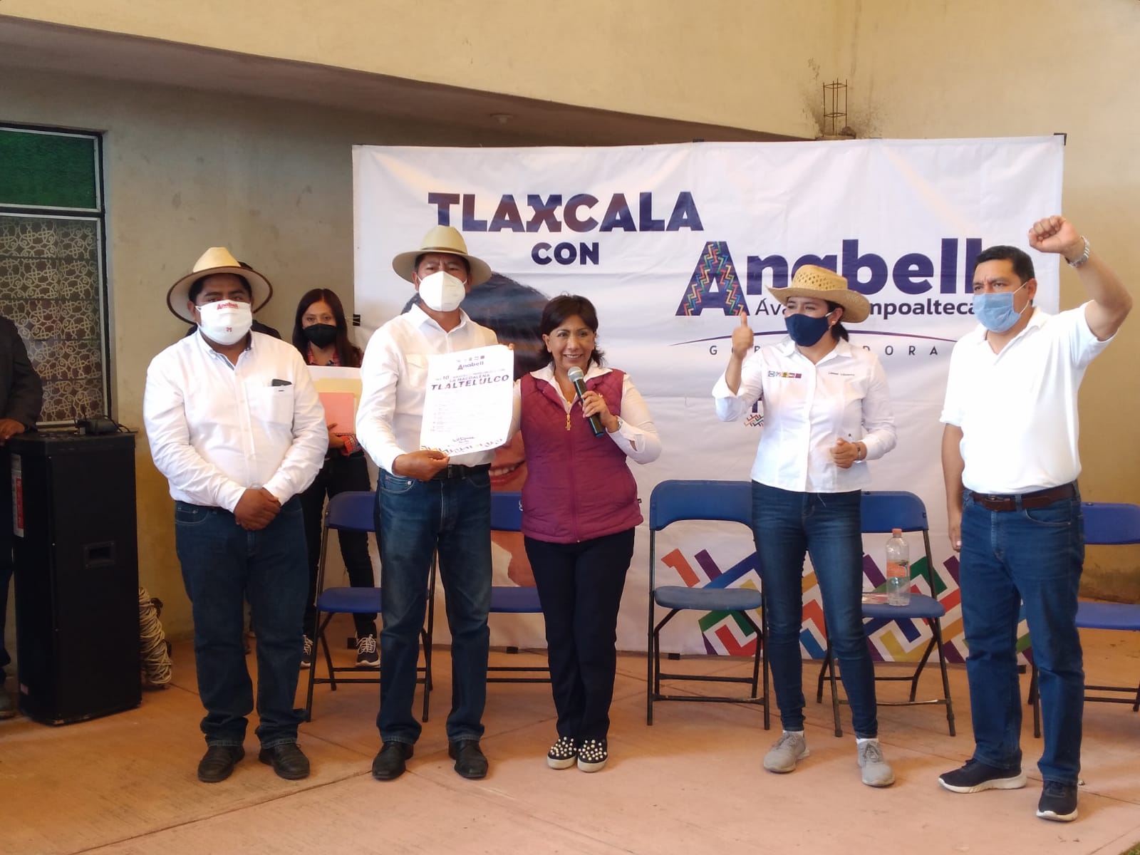 Domingo Mendieta y Anabell Ávalos se reúnen para pactar compromisos por La Magdalena Tlaltelulco