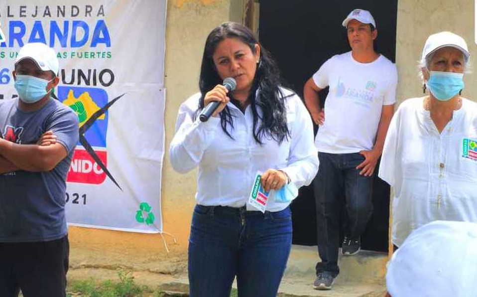 Por: Cortesía Tras 24 horas retenida, pobladores liberan a candidata de Chiapas