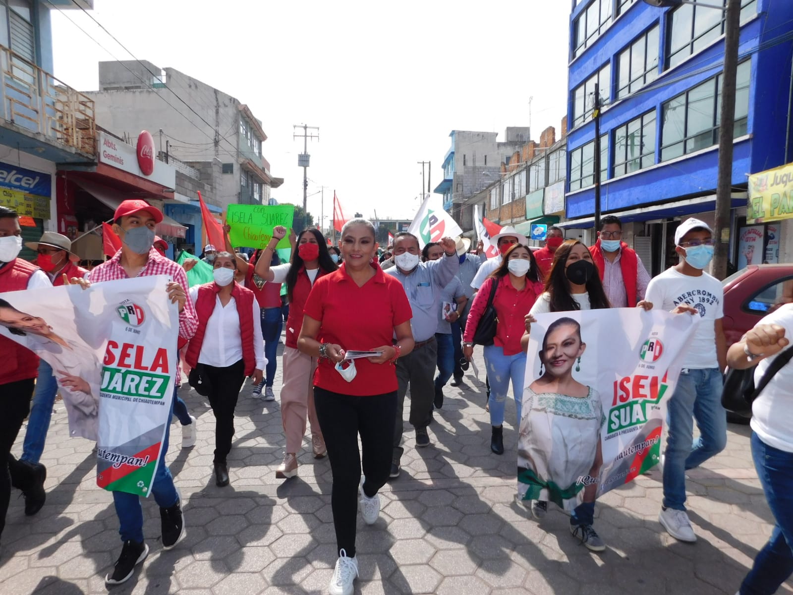 Por: Cortesía Candidata del PRI, Isela Suárez, realiza caminata en Chiautempan para compartir sus propuestas