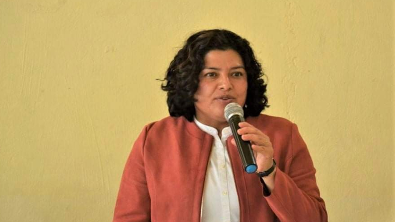 Por: Cortesía Karina Pérez Popoca mantuvo diálogos con distintos ejidatarios de San Andrés Cholula