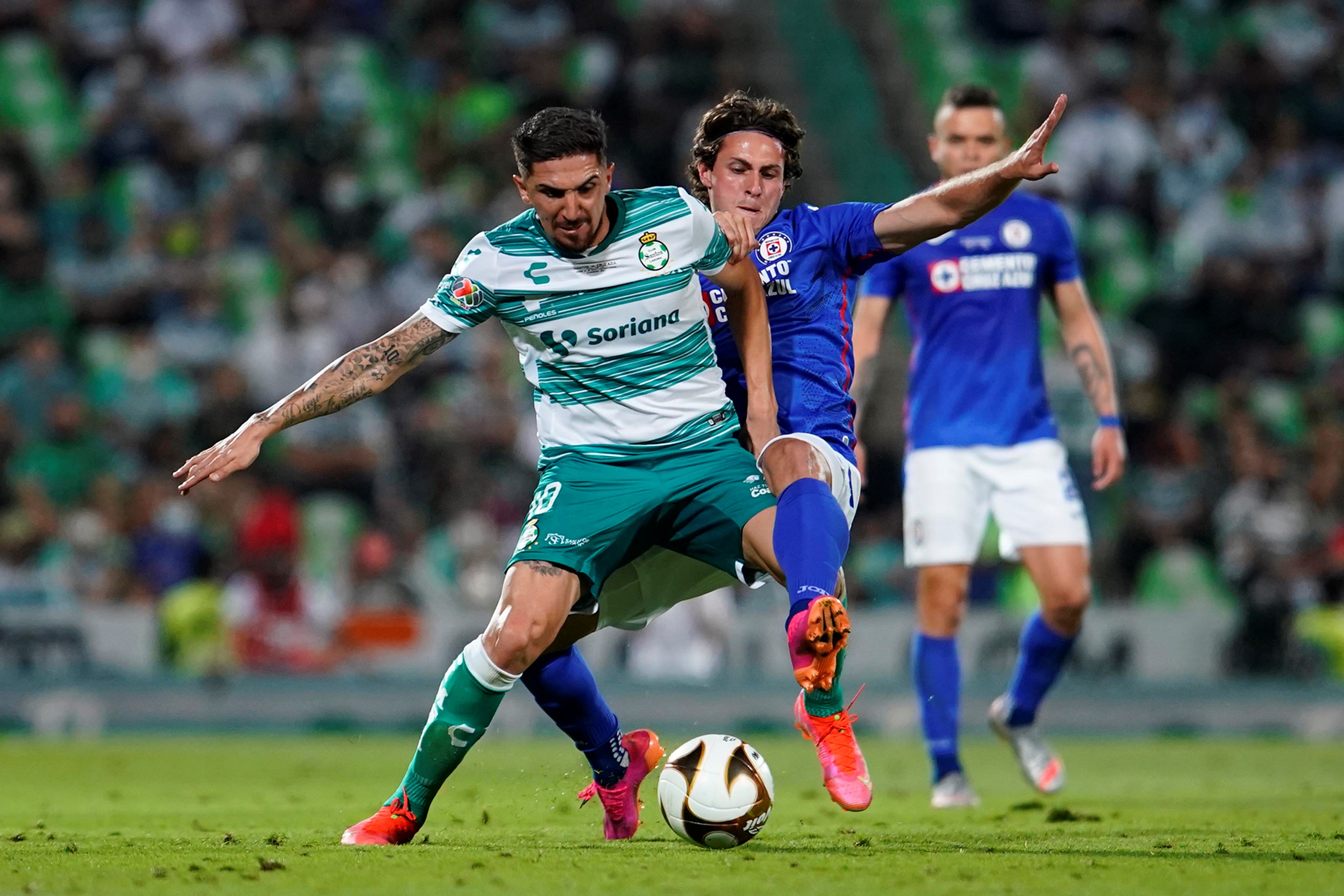Por: Cortesía Cruz Azul venció a Santos en la final de ida y se acerca al milagro