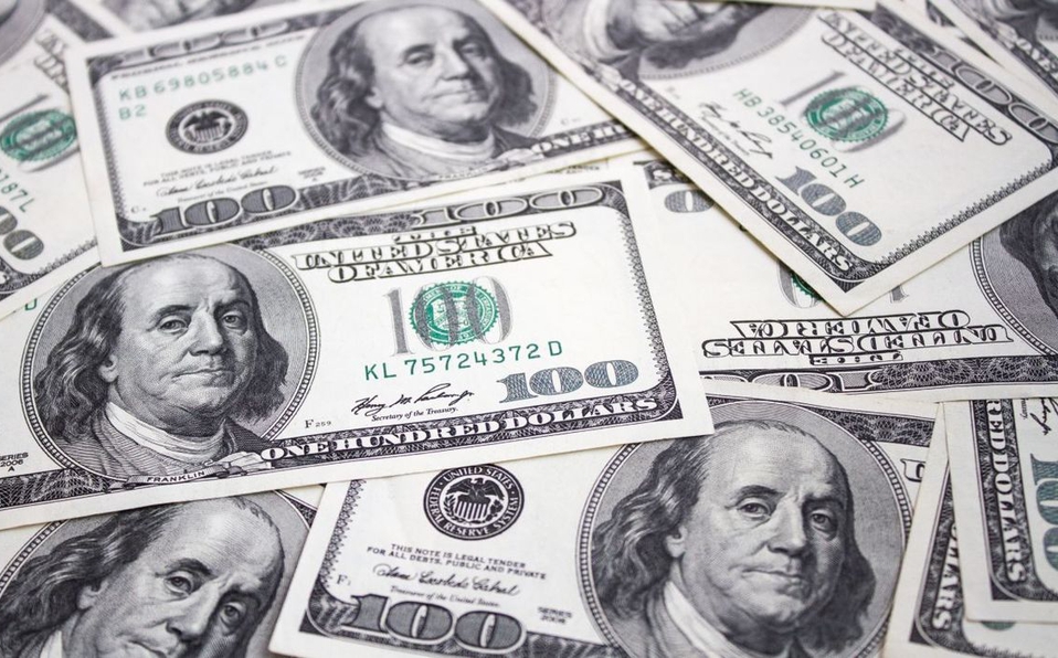  Precio del dólar hoy: Peso pierde tras datos económicos de EU