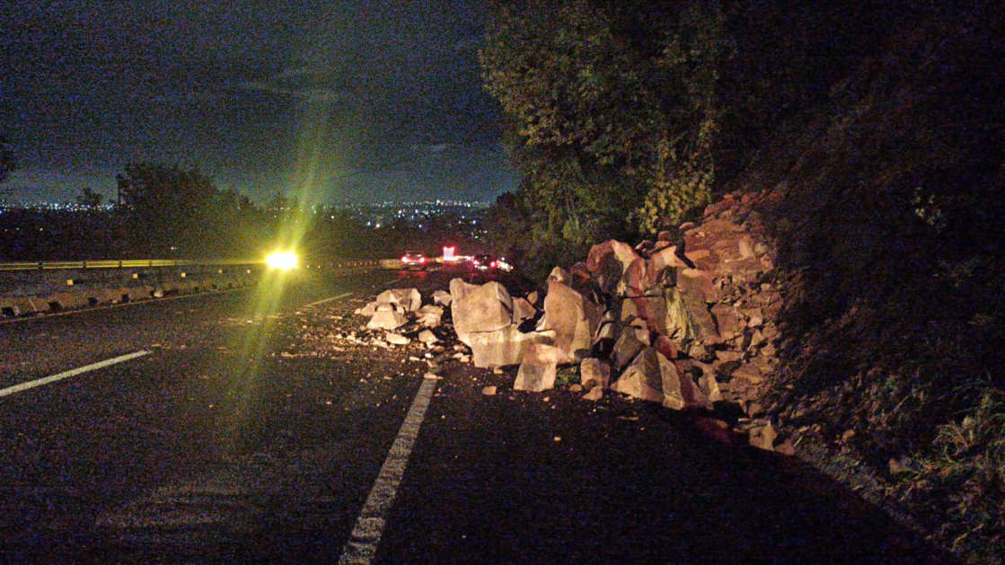 Por: Cortesía Lluvias causan daños en carreteras de Michoacán