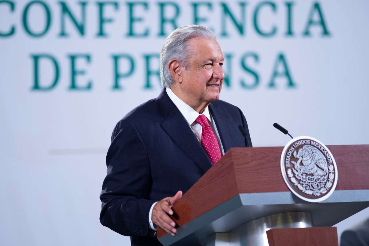 Solicita a FGR abrir investigación de joven asesinado tras ser detenido en Mérida: AMLO