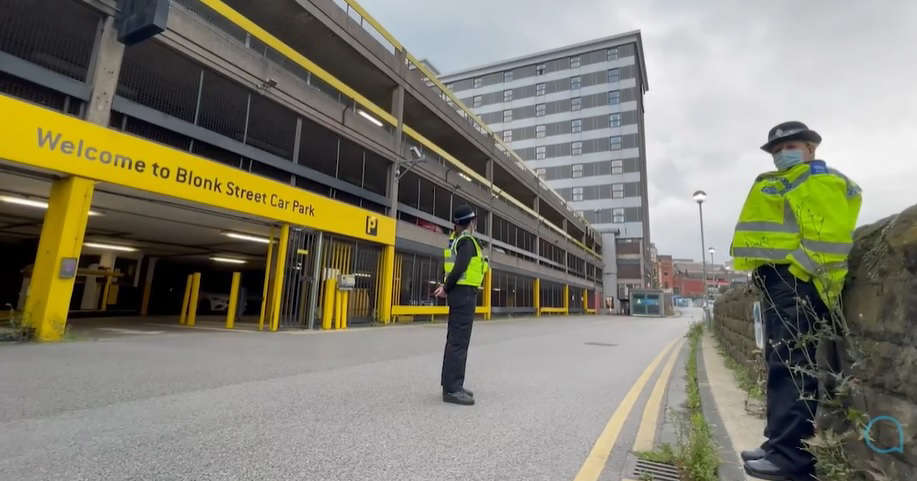 Por: Cortesía Niño refugiado de Afganistán muere tras caer de una ventana