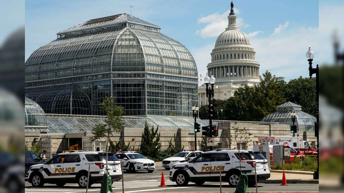 Por: Cortesía Se entrega a las autoridades hombre que amenazó con hacer estallar al Capitolio