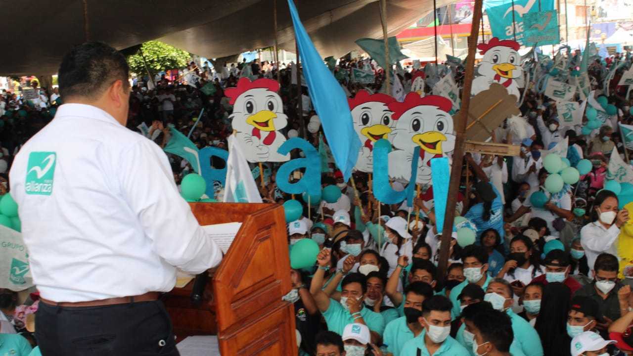 Por: Cortesía Finaliza campaña electoral “El Pollo” en San Pablo del Monte.