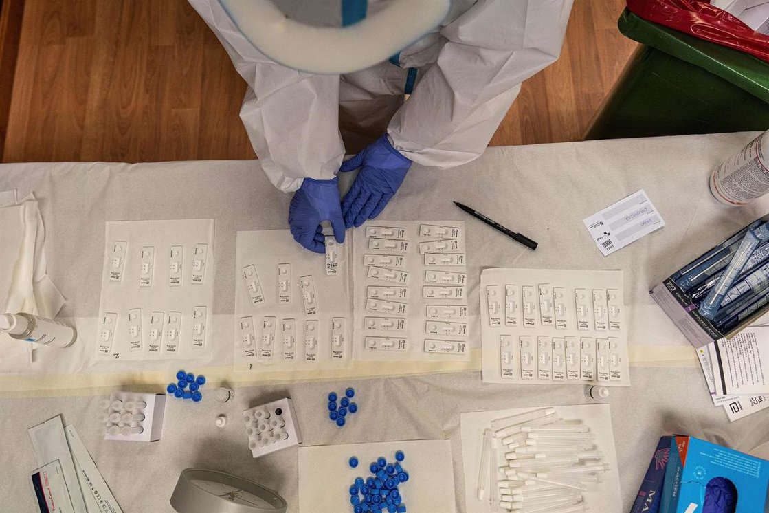 Por: Cortesía Realizará pruebas gratuitas en Italia a profesores que sin certificado de vacunación covid