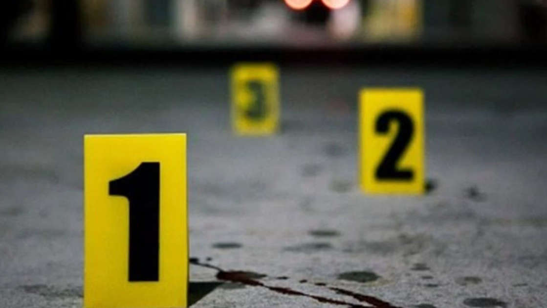 Por: Cortesía Hombre asesina a vecinos por contagiar a su familia de covid-19